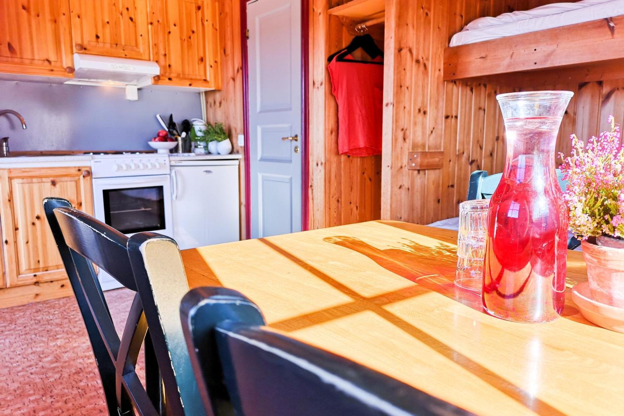 Arjaeng Camping & Stugor Sommarvik Room photo